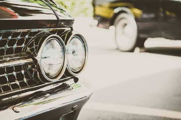Cómo la cantidad de unidades producidas afecta el valor de un coche antiguo